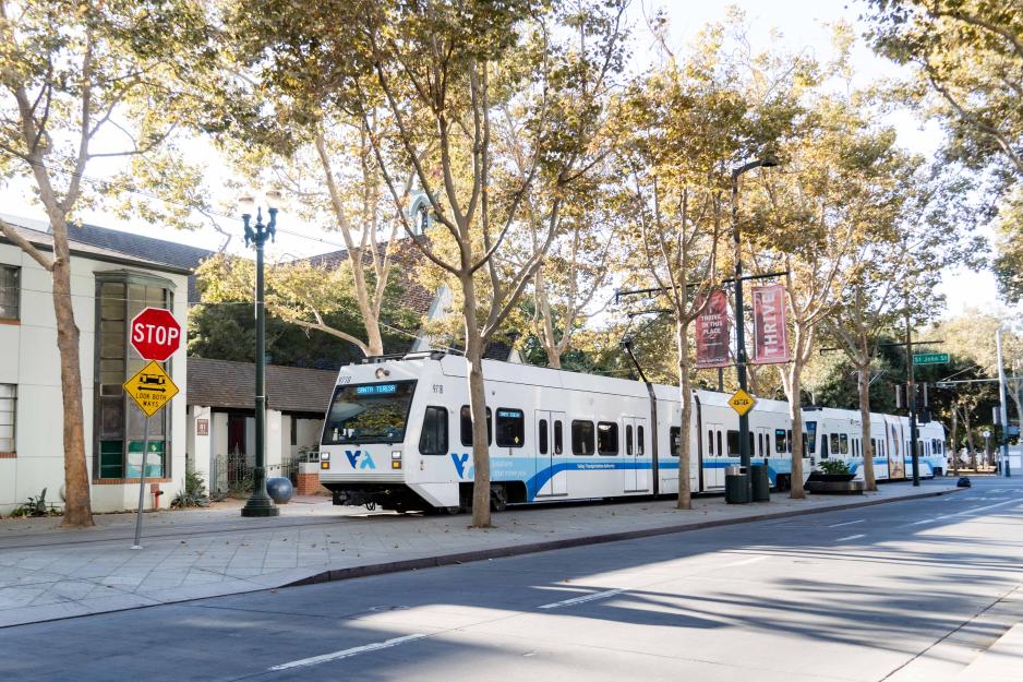 Light rail traveling through downtown San Jose dorridor