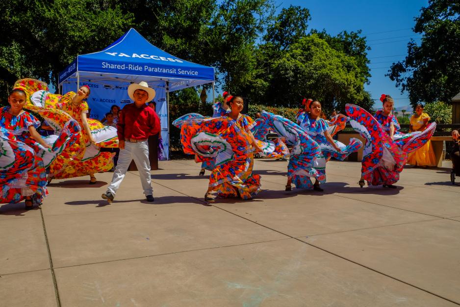 folklorico dancers at vta
